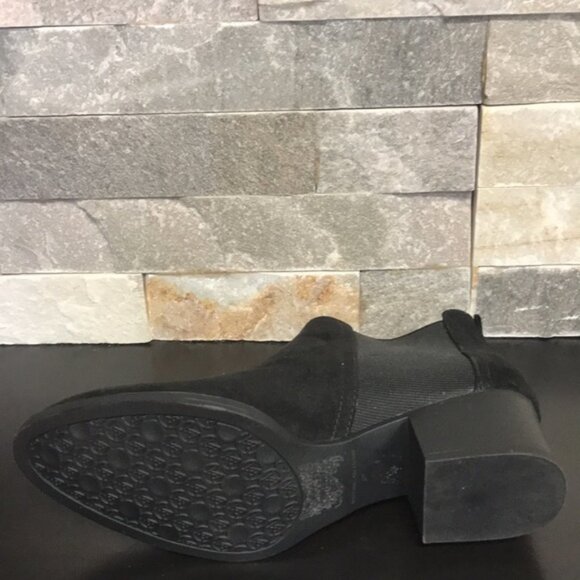 Adrienne Vittadini Womens Ravi Booties - Picture 2 of 5